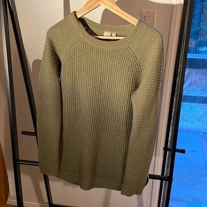 Fisherman knit sweater green-grey. Size M